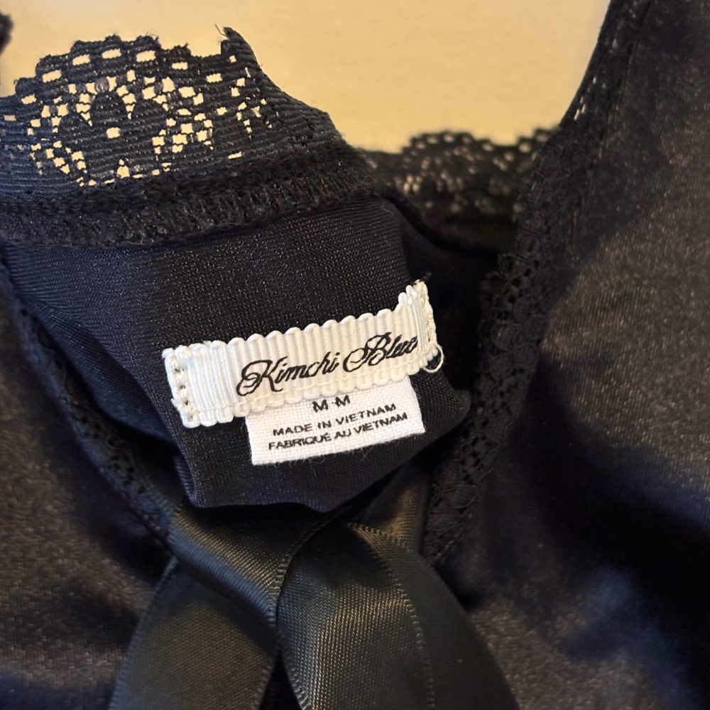 Urban Outfitters Black Satin Lace Halter Top - Picture 2 of 3